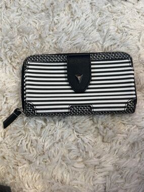 Stella & Dot Black and White Striped Zip Wallet with Snap Tab